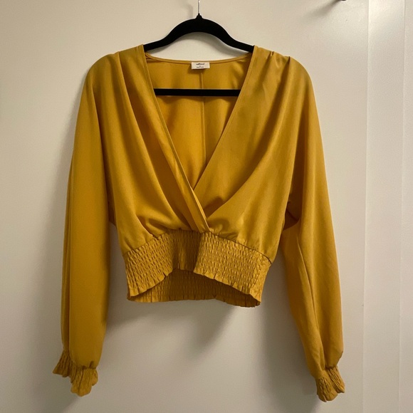 Aritzia Wilfred Reign Blouse Cropped - Picture 1 of 1